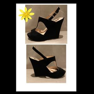 NWOT INC Black Suede Platform Sandals - size 8 1/2
